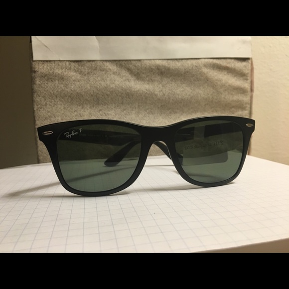 Ray-ban sunglasses SOLD 🥺 - Picture 1 of 5